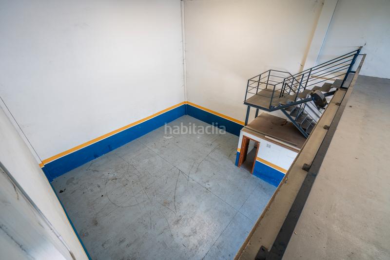 Foto 84ab3564-0b1f-4195-8e91-ee0f944d1d5e. Industrial building in Meco pueblo Meco