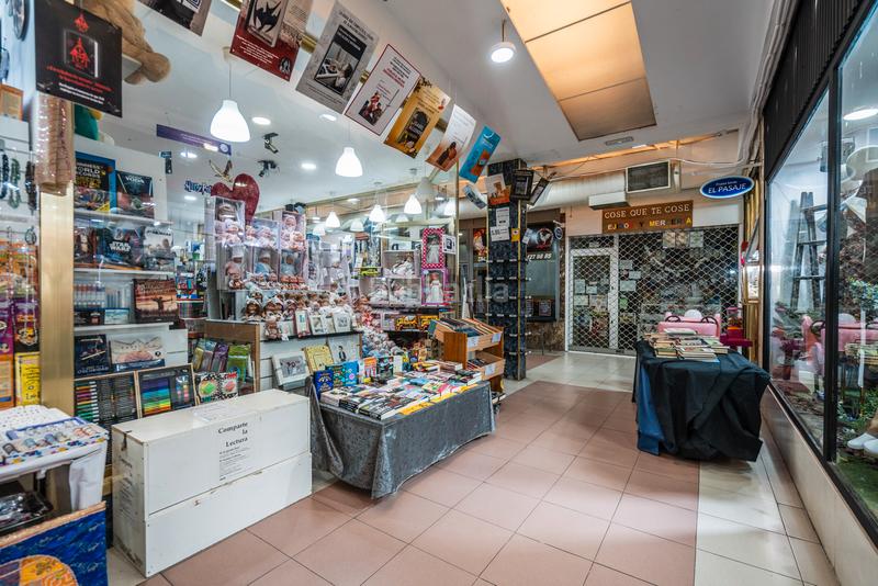 Foto 3ab67c5a-4763-4aab-becf-789346270e85. Local commercial dans plaza de españa 13 dans Casco Antiguo Leganés