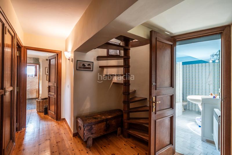 Foto 15d813a8-e672-42ba-b992-361a81a53f11. Chalet mit kamin heizung parking in San Rafael Espinar (El)
