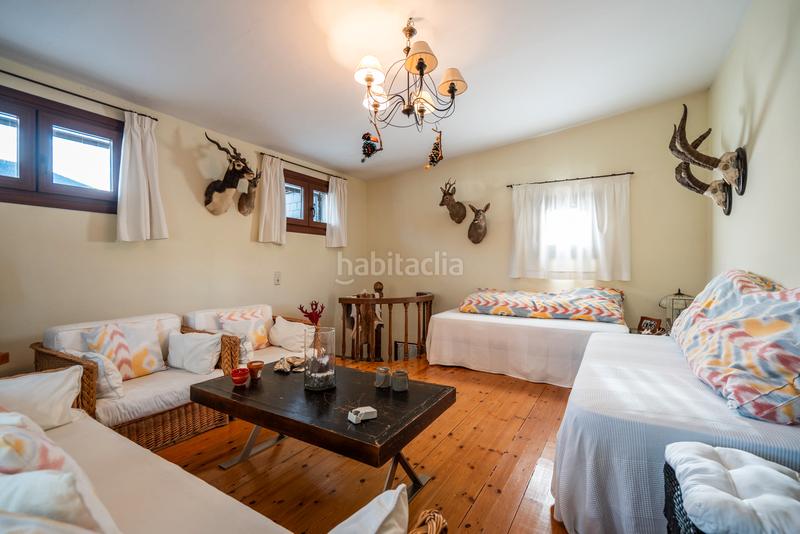 Foto a751bb1b-36ad-4c18-896b-a31b2bc10ad2. Chalet mit kamin heizung parking in San Rafael Espinar (El)