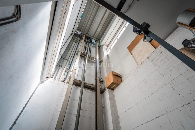 Foto 928f86e6-ab44-4925-aff3-d87bc921dd75. Bâtiment à usage industriel avec chauffage dans Norte-Universidad Móstoles