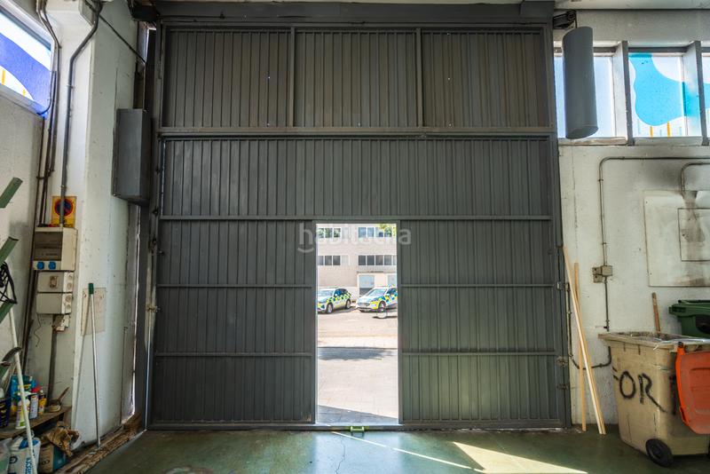 Foto a0214d71-b522-410b-ab16-e86ee2f36ba2. Bâtiment à usage industriel avec chauffage dans Norte-Universidad Móstoles