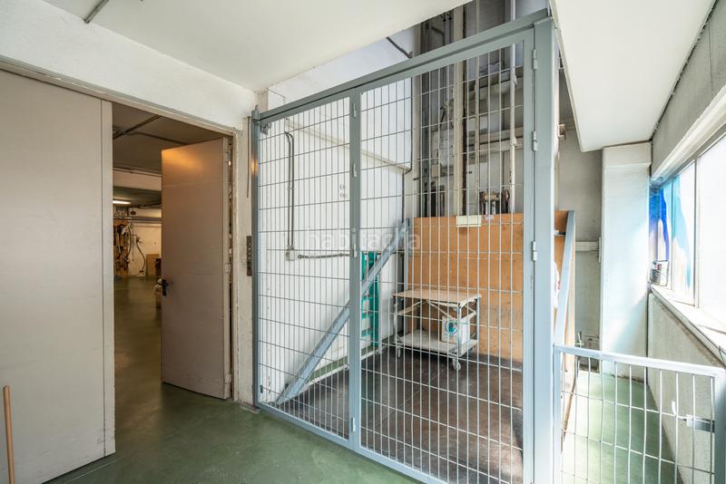 Foto d4a70864-8639-4a7a-8ad9-2af1572d5ab2. Bâtiment à usage industriel avec chauffage dans Norte-Universidad Móstoles