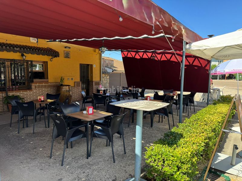 Foto 070a175d-18b5-416f-8ef1-55a759c9c511. Local comercial ^**^en venta restaurante en pleno funcionamiento en lanzahita^**^ se pone a la venta, por motivo de jubilación, un restaurante en en Lanzahíta