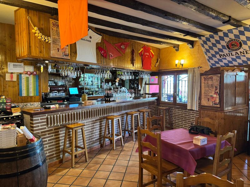 Foto 21d2d49b-6c32-47fe-b0db-263563b3fc9b. Local comercial ^**^en venta restaurante en pleno funcionamiento en lanzahita^**^ se pone a la venta, por motivo de jubilación, un restaurante en en Lanzahíta