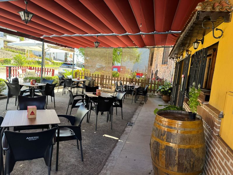 Foto 5aafd85c-0e35-4f54-9aac-8be1ae2cff79. Local comercial ^**^en venta restaurante en pleno funcionamiento en lanzahita^**^ se pone a la venta, por motivo de jubilación, un restaurante en en Lanzahíta
