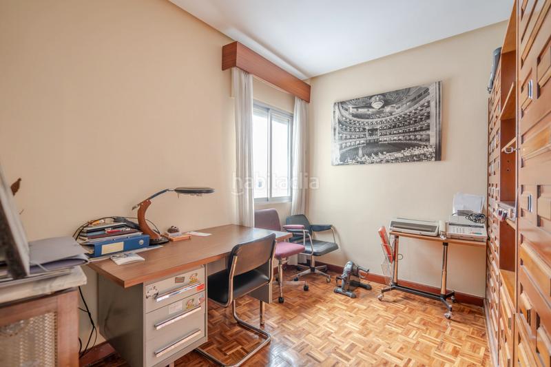 Foto a442c119-33fc-4da5-bd9f-02871a7779f8. Piso ^**^increíble piso de 4 dormitorios con gran terraza cerrada en ronda de segovia^**^ magnífica vivienda situada en la exclusiva y en Madrid