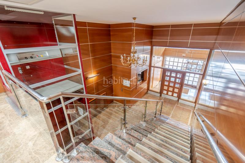 Foto e2acdcc5-853c-4035-9c33-52a9216aaa5c. Piso ^**^increíble piso de 4 dormitorios con gran terraza cerrada en ronda de segovia^**^ magnífica vivienda situada en la exclusiva y en Madrid