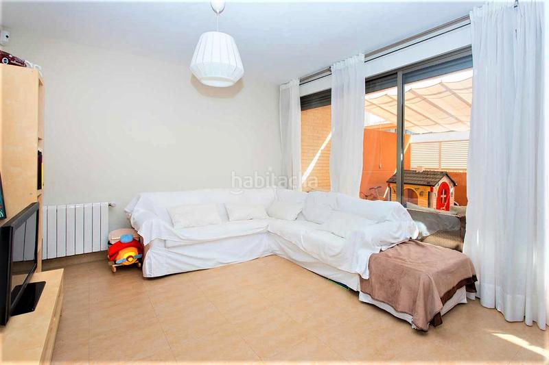 Foto 1072430c-ebe1-4eaf-b32d-33ea247851fa. Piso espectacular piso bajo con jardín en urbanización adelfas ii – golf presentamos este magnífico piso bajo con dos amplias en Alicante