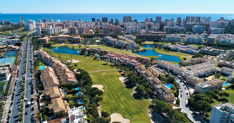 Foto 37aa60f2-e23c-46d1-b1e1-0e3a989f1386. Piso espectacular piso bajo con jardín en urbanización adelfas ii – golf presentamos este magnífico piso bajo con dos amplias en Alicante