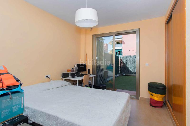 Foto 74b22bbd-3db3-40fc-a363-fb0e63da8159. Piso espectacular piso bajo con jardín en urbanización adelfas ii – golf presentamos este magnífico piso bajo con dos amplias en Alicante