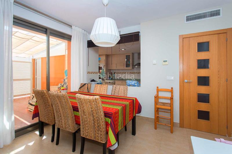 Foto 752983aa-a388-4256-a4ea-c882ca034dfa. Piso espectacular piso bajo con jardín en urbanización adelfas ii – golf presentamos este magnífico piso bajo con dos amplias en Alicante