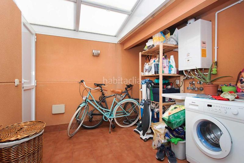 Foto b1d6671b-fdcf-493c-9f73-ba594f4f4fe2. Piso espectacular piso bajo con jardín en urbanización adelfas ii – golf presentamos este magnífico piso bajo con dos amplias en Alicante