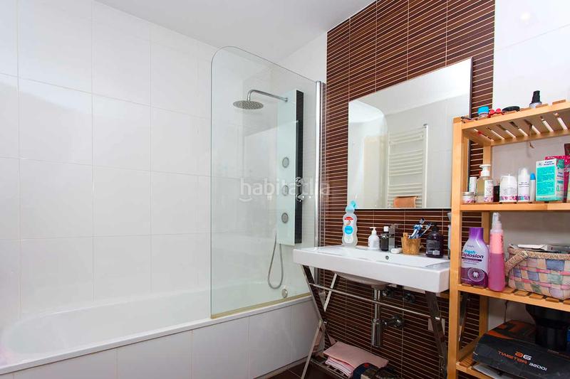 Foto d4c81890-9b4e-4a88-bb1a-6fb709a177a6. Piso espectacular piso bajo con jardín en urbanización adelfas ii – golf presentamos este magnífico piso bajo con dos amplias en Alicante