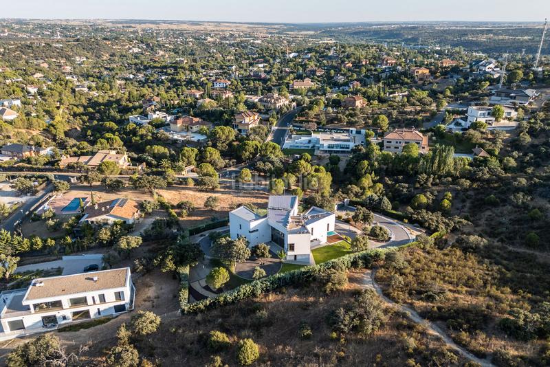Foto 9979681c-95b0-4ba1-b8e6-16d6fbf13195. Xalet amb calefacció piscina a Molino de la Hoz Rozas de Madrid (Las)