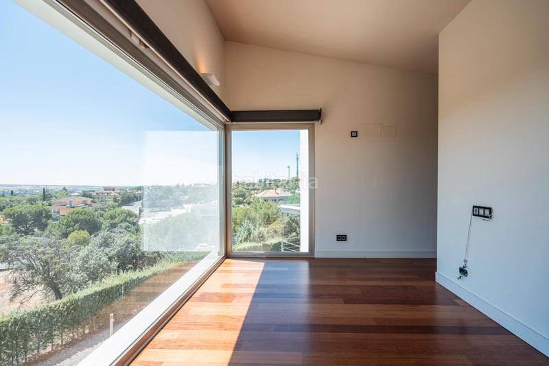 Foto a02c2b65-963e-44cd-b1bf-8be9b8fc0c42. Xalet amb calefacció piscina a Molino de la Hoz Rozas de Madrid (Las)