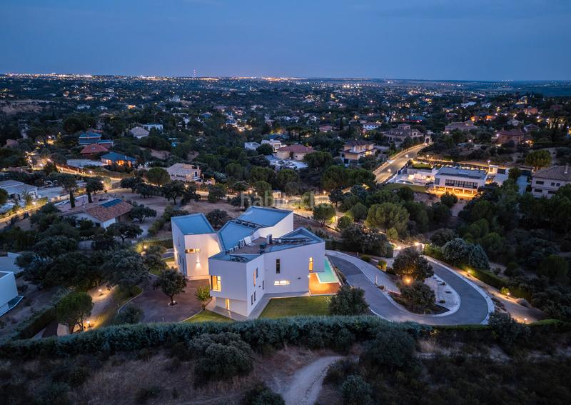 Foto aeff375e-130b-4b11-b65c-c4cab7315aac. Xalet amb calefacció piscina a Molino de la Hoz Rozas de Madrid (Las)