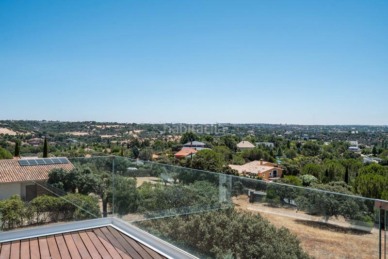 Foto b0ee0049-b6e5-4f1d-8dc6-b19c14661235. Xalet amb calefacció piscina a Molino de la Hoz Rozas de Madrid (Las)