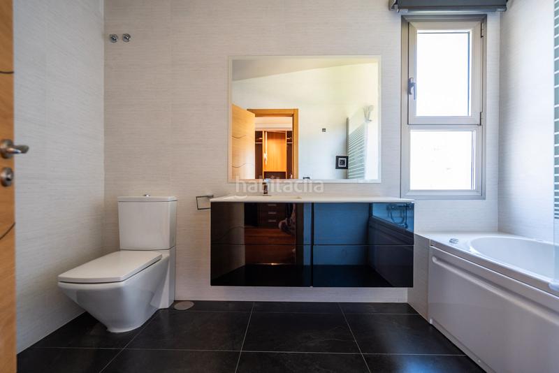 Foto d37a33fd-892a-476c-b2cc-8b0552859b92. Xalet amb calefacció piscina a Molino de la Hoz Rozas de Madrid (Las)