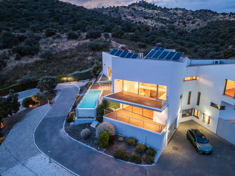 Foto d9d7e73d-cc2d-4f7b-8222-2003f91b21a1. Xalet amb calefacció piscina a Molino de la Hoz Rozas de Madrid (Las)