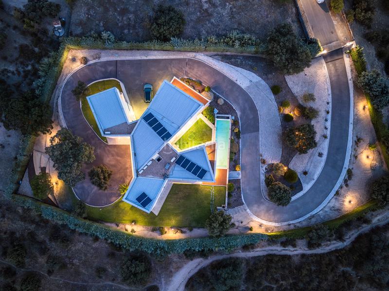 Foto f0b001eb-76c3-4268-8be6-4161cf637b50. Xalet amb calefacció piscina a Molino de la Hoz Rozas de Madrid (Las)