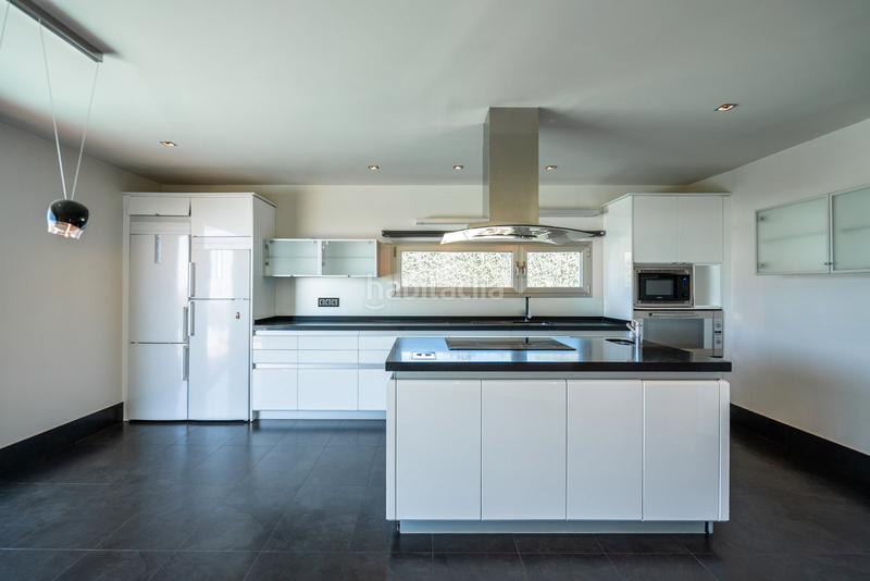 Foto f9637162-fa25-4398-9cc8-b43a5ca06fa8. Xalet amb calefacció piscina a Molino de la Hoz Rozas de Madrid (Las)