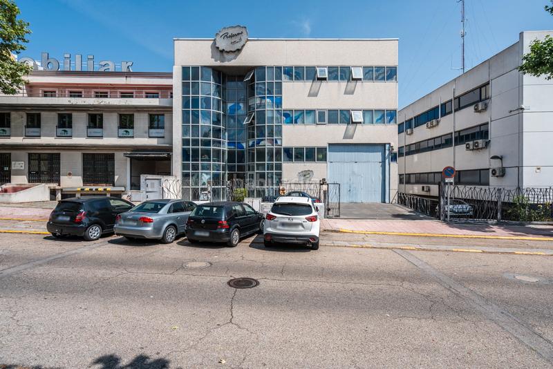 Foto 209f2e09-5b9c-43cc-981c-7b70b5c95522. Alquiler nave industrial  – calle fragua – 1.720 m² en 4 plantas. tambien en alquiler con opcion a compra se ofrece una magnífic en Móstoles