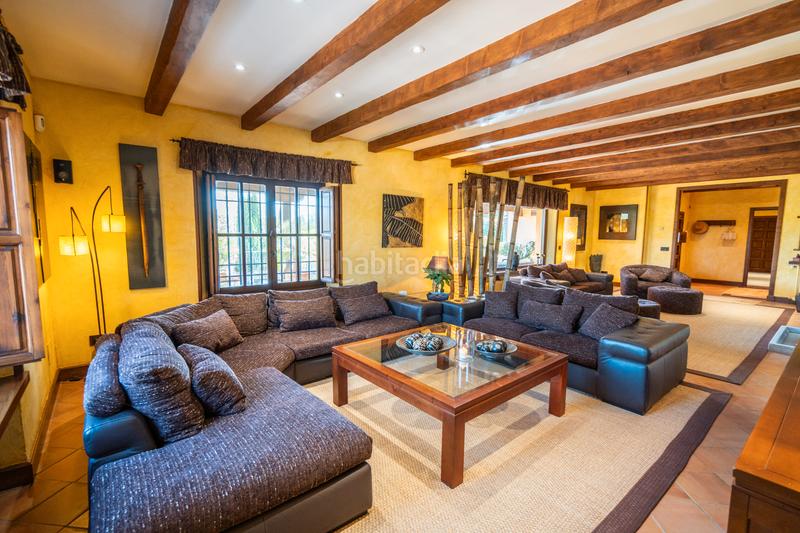 Foto 16b674f7-54c0-4d8c-ad3e-6af392ef71c4. Xalet amb xemeneia calefacció piscina a Manzanares el Real