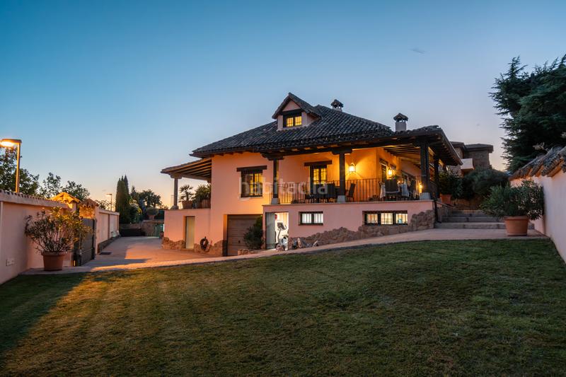 Foto 4c77991a-71a6-4099-a608-a47274b178e9. Xalet amb xemeneia calefacció piscina a Manzanares el Real