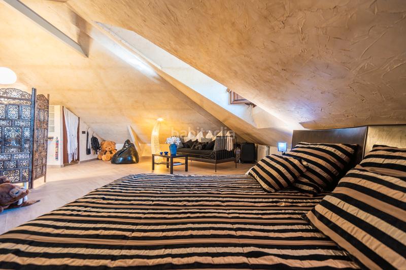 Foto 6da762ca-fddb-48a7-8462-bc082044731e. Xalet amb xemeneia calefacció piscina a Manzanares el Real