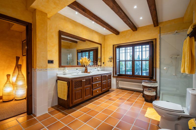 Foto 79cda638-e9c9-4209-9323-5eece2955f48. Xalet amb xemeneia calefacció piscina a Manzanares el Real