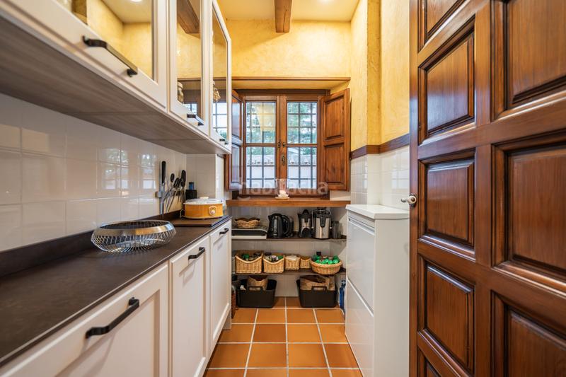 Foto 79d7165f-fcc3-490a-9104-8303497ca6ae. Xalet amb xemeneia calefacció piscina a Manzanares el Real