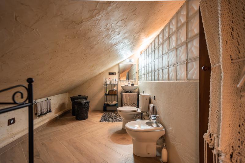 Foto b3e97984-2c1b-47e3-823b-a9b2d14f7458. Xalet amb xemeneia calefacció piscina a Manzanares el Real