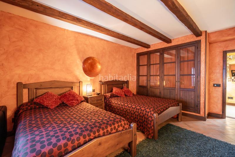 Foto de2fec8b-6985-4260-bc4e-c1657cd25a7e. Xalet amb xemeneia calefacció piscina a Manzanares el Real