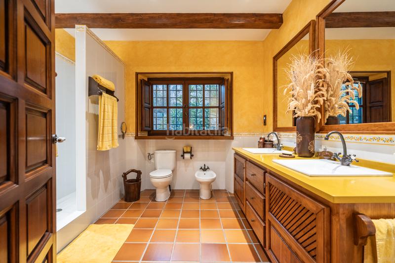 Foto ded59022-787e-49ab-a206-220568ccf5ec. Xalet amb xemeneia calefacció piscina a Manzanares el Real