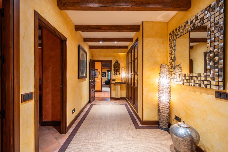 Foto fa73337a-650d-4be6-b61c-74e5e2ff4f73. Xalet amb xemeneia calefacció piscina a Manzanares el Real