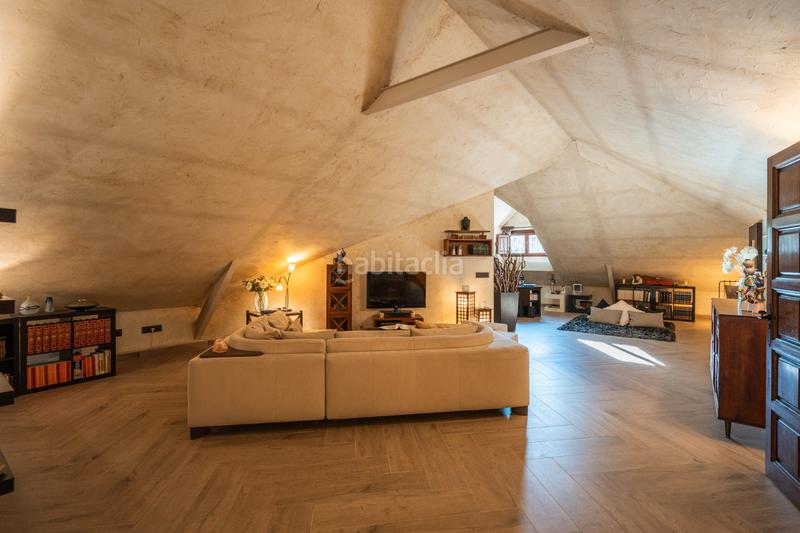 Foto ff9fd37f-af2e-43b7-8b48-97cc3e2732ea. Xalet amb xemeneia calefacció piscina a Manzanares el Real