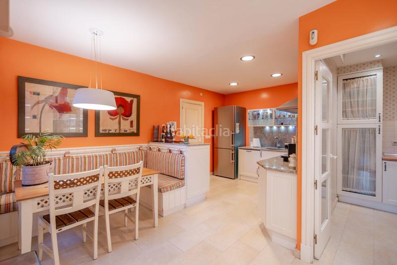 Foto 1b8919fe-70ab-489d-b1bd-097e9859d373. Doppelhaus mit heizung parking pool in Las Marías Torrelodones