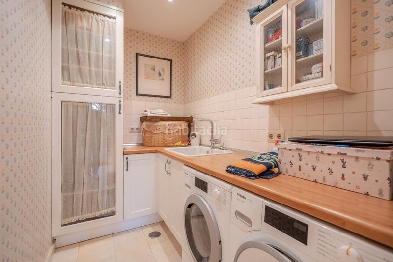 Foto 5eb0adab-bc4a-4001-bab2-849865aa4bf6. Doppelhaus mit heizung parking pool in Las Marías Torrelodones