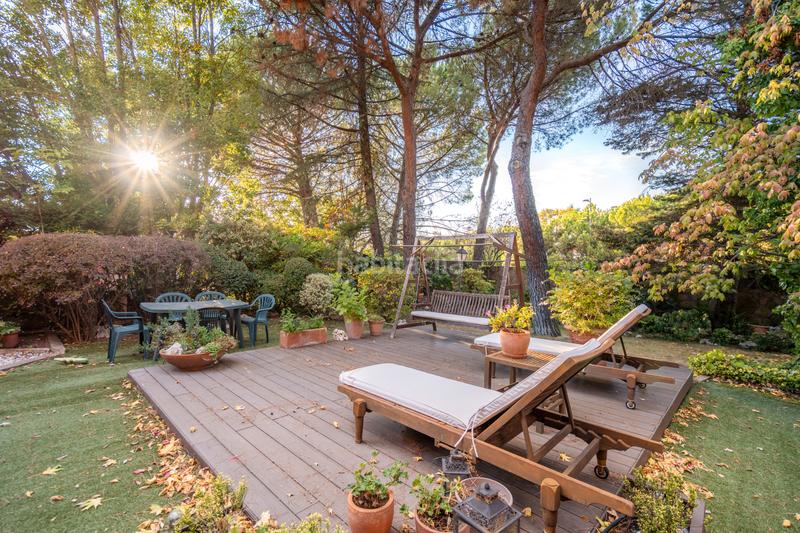 Foto 841b7b3f-7f91-46d9-b208-1597843cdf4d. Doppelhaus mit heizung parking pool in Las Marías Torrelodones