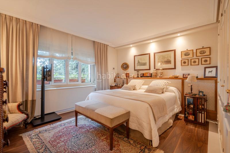 Foto d8ac3ddc-7e6b-46ec-b568-be37a97043d4. Doppelhaus mit heizung parking pool in Las Marías Torrelodones