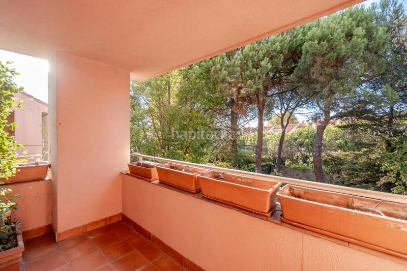 Foto e4973554-ef3a-46a8-8f31-eda7d0c16e7f. Doppelhaus mit heizung parking pool in Las Marías Torrelodones