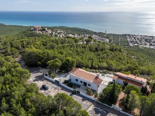 Chalet  Calle isla mancolibre. ^**^impresionante chalet con terraza y vistas despejadas al medi