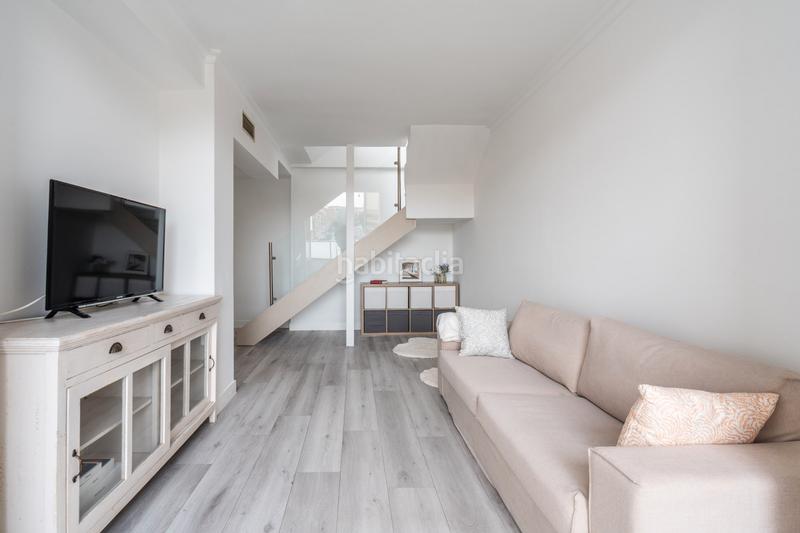 Foto 2b5ea400-9a9d-4810-8112-5d9198c272dc. Attico con riscaldamento parcheggio piscina in Arroyo de la Vega La Moraleja