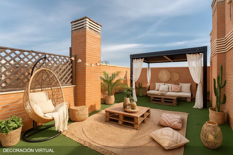 Foto 4792b742-06f6-49a6-8bf0-58d941c042a1. Attico con riscaldamento parcheggio piscina in Arroyo de la Vega La Moraleja