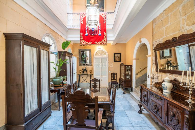 Foto 0c691870-cf11-4ce1-b47d-989b2dfaa7c2. Casa amb xemeneia calefacció a Centro Jerez de la Frontera