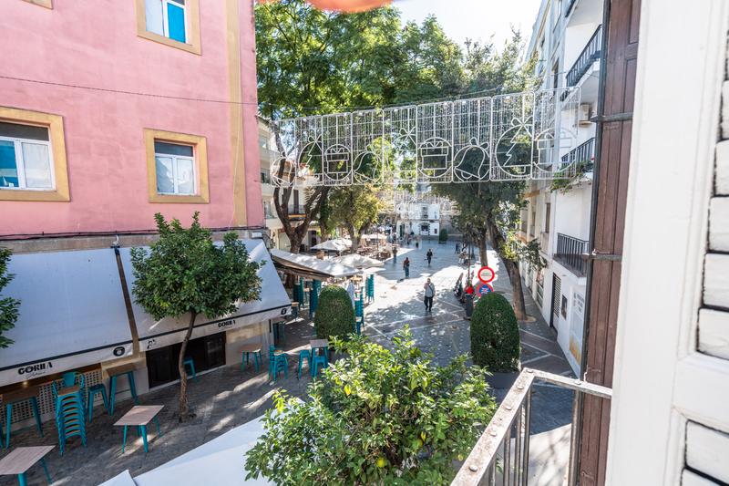 Foto 564240d9-ae64-4674-9a7c-c365970836a5. Casa amb xemeneia calefacció a Centro Jerez de la Frontera