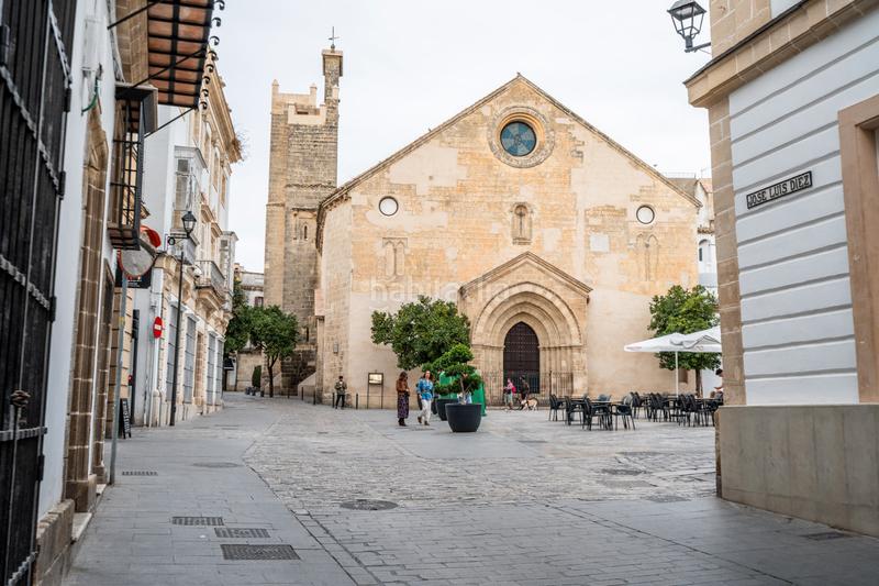 Foto 5b34ae4c-82ef-4849-bcfe-cd48f7f2c991. Casa amb xemeneia calefacció a Centro Jerez de la Frontera