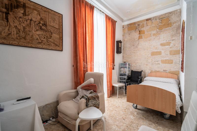 Foto 8194a7ae-b720-4e79-b495-047e72bafc6e. Casa amb xemeneia calefacció a Centro Jerez de la Frontera