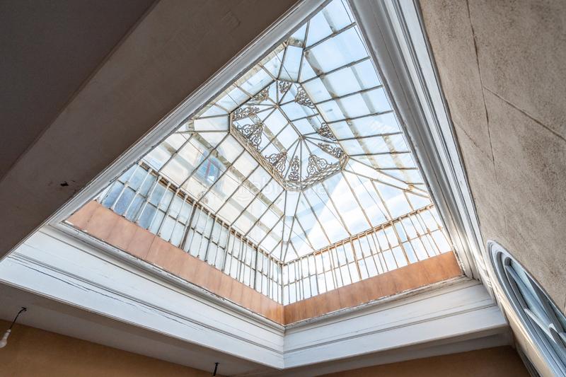 Foto b08b46f8-274e-4ce0-bdd7-e2347e925f06. Casa amb xemeneia calefacció a Centro Jerez de la Frontera